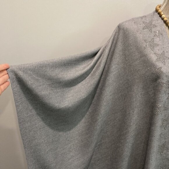 Sarta Grey Silver Stars Soft Shawl Wrap - Picture 5 of 14
